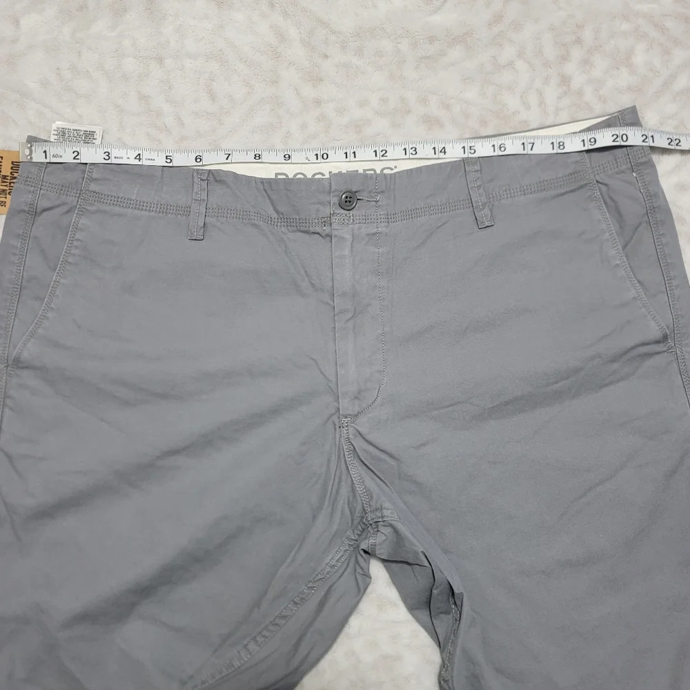 Dockers Flat Front Shorts Straight Fit Men's‎ Size 40 Gray NWT